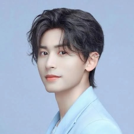 Zhang Zhehan (張哲瀚)